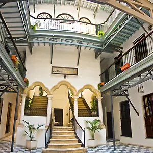 Larga 70 Apartment